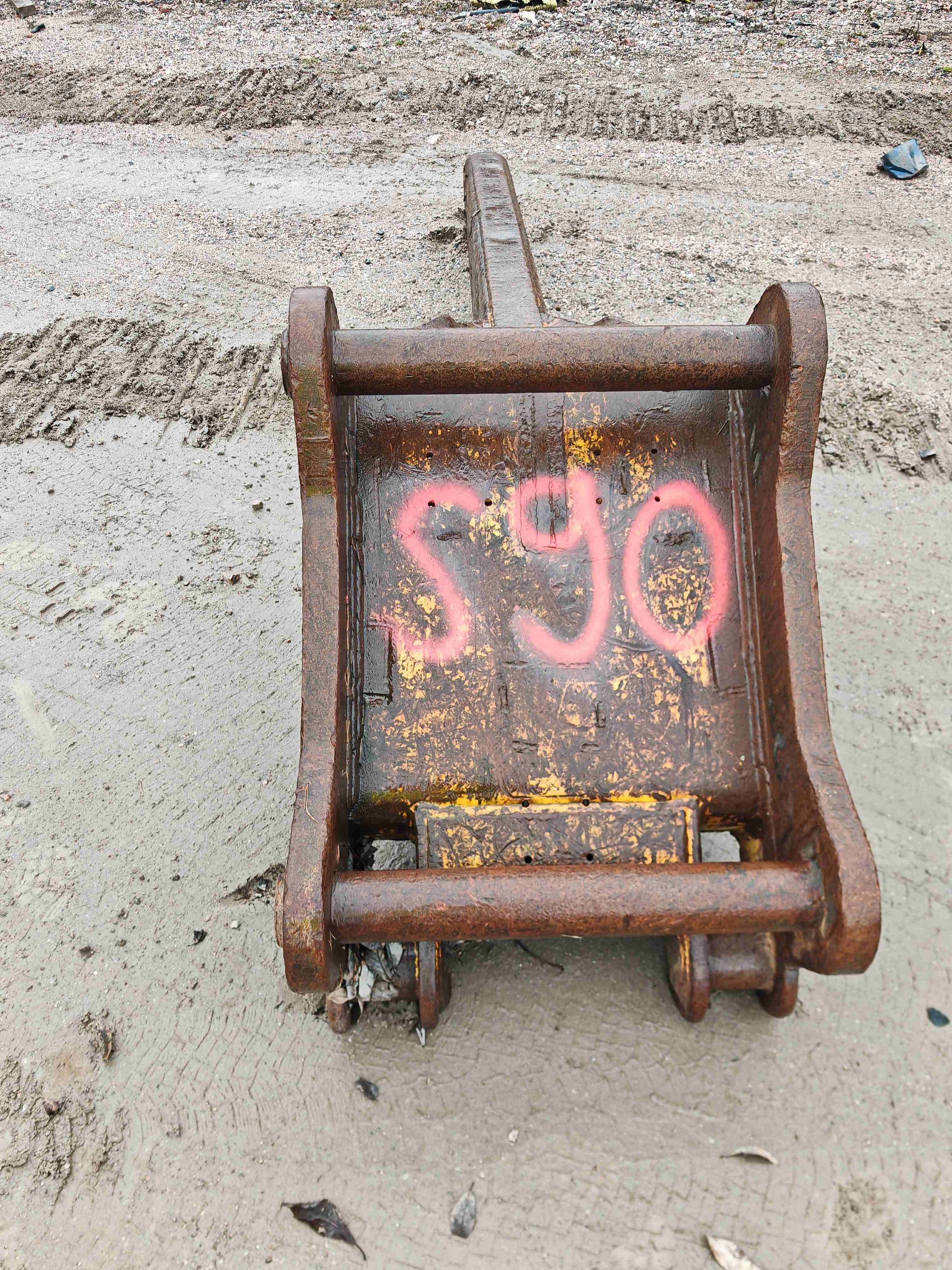 Image 1/3