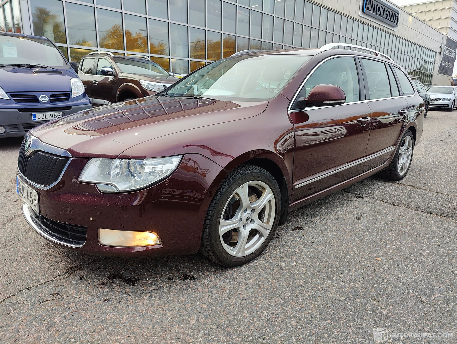 Skoda Superb, 2011, Helsinki | Huutokaupat.com