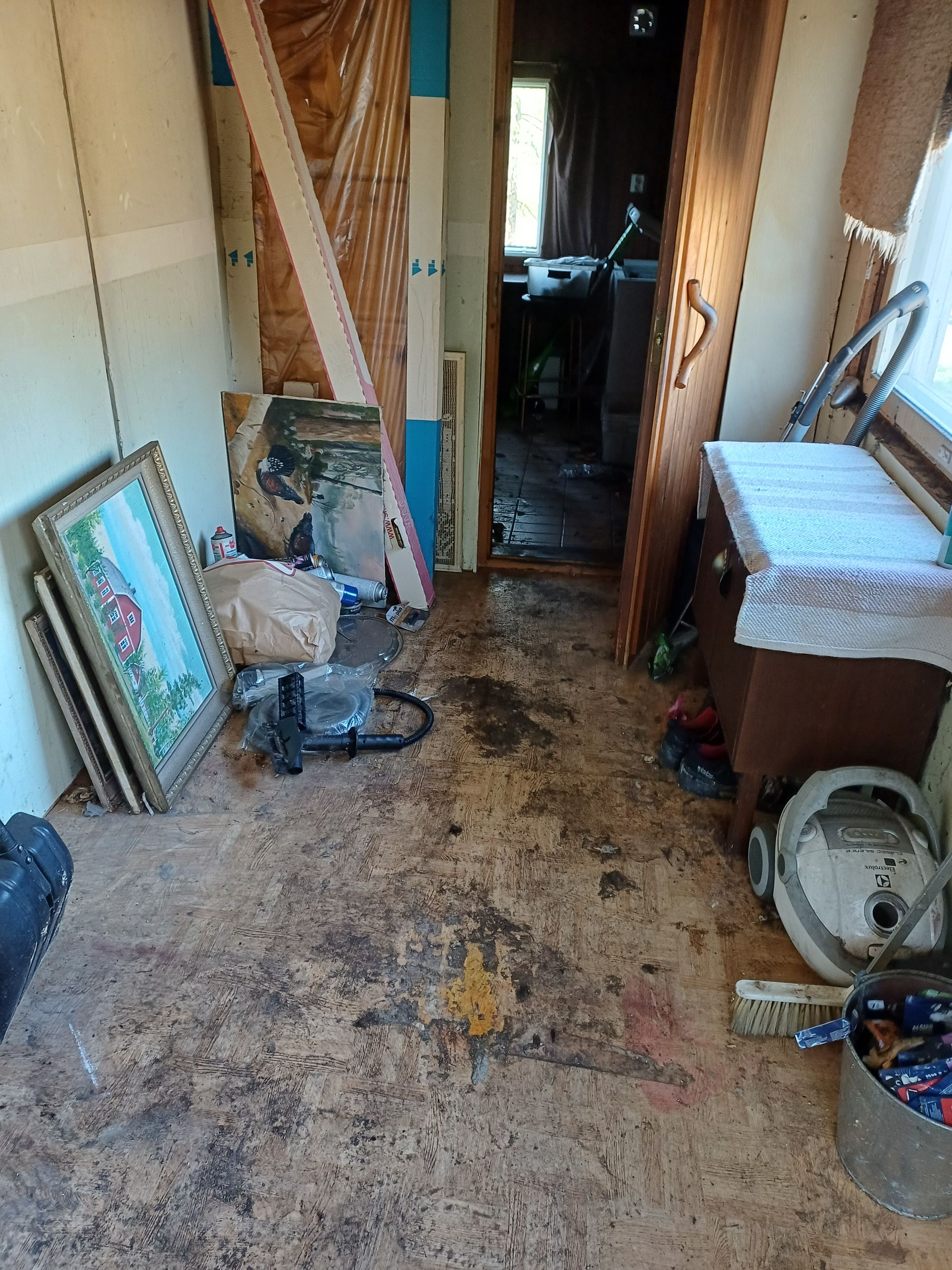 Image 6/14