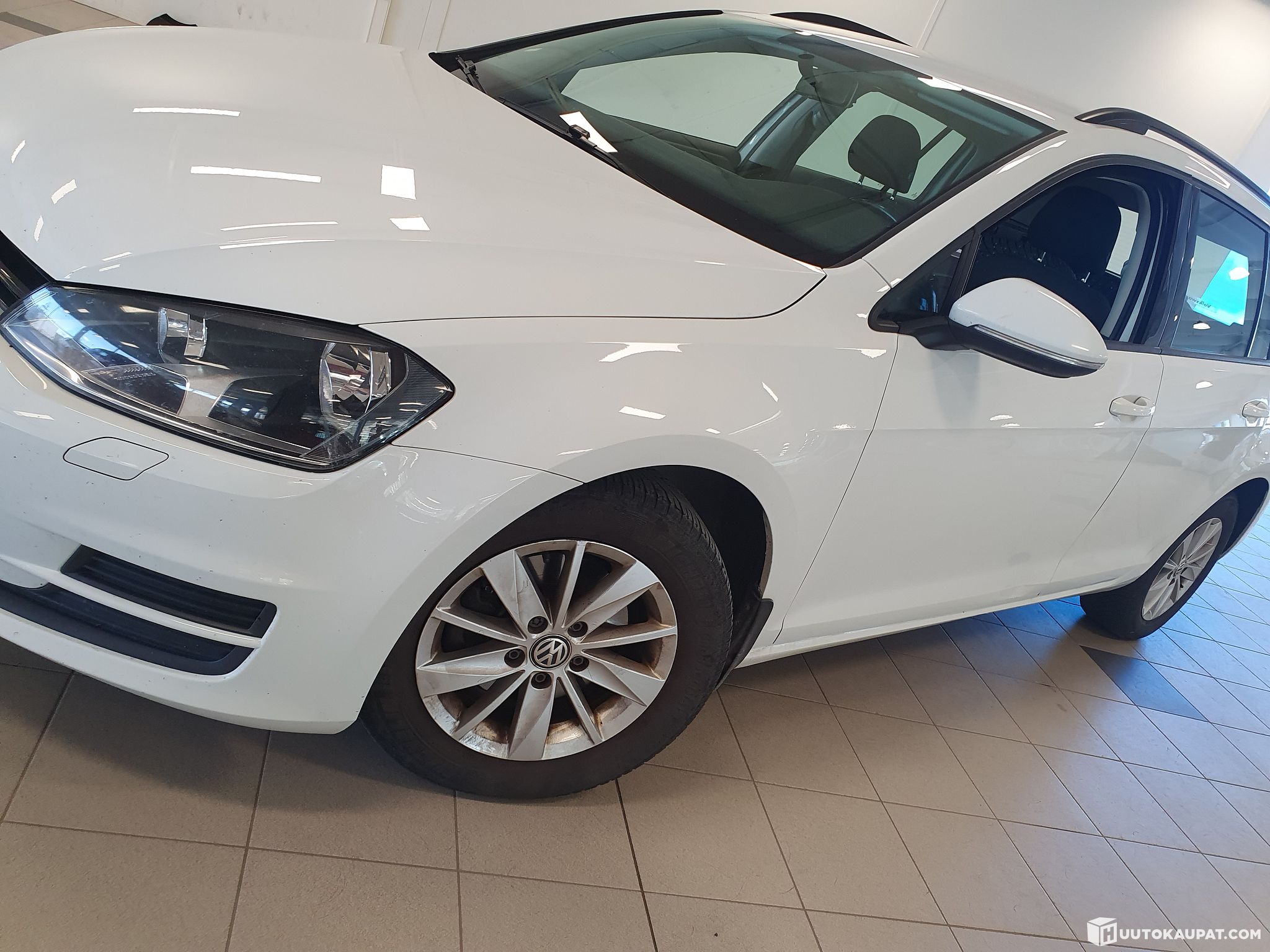 Vehicle image 35