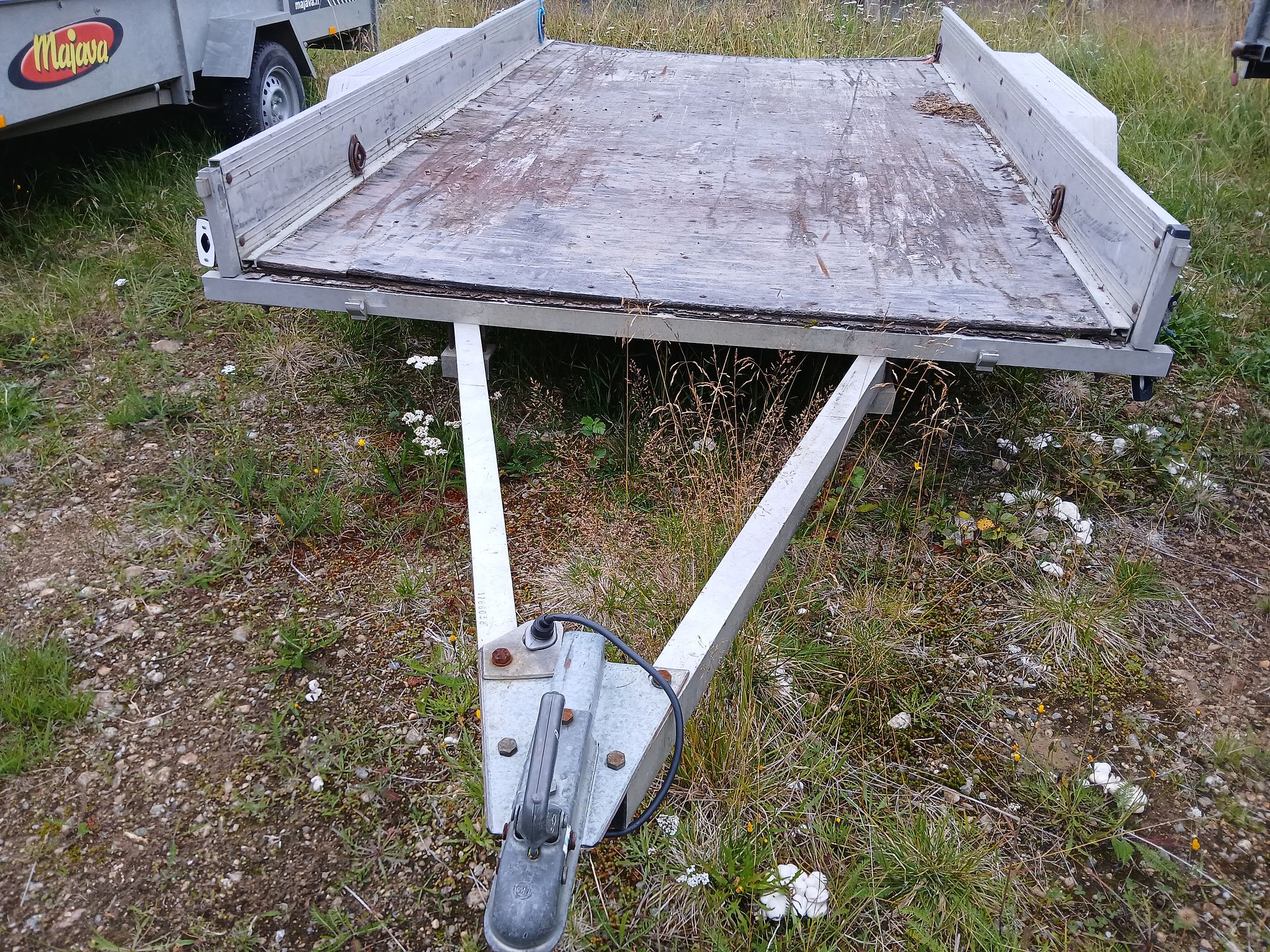 Image 1/5