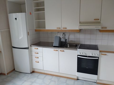 Image 1/8
