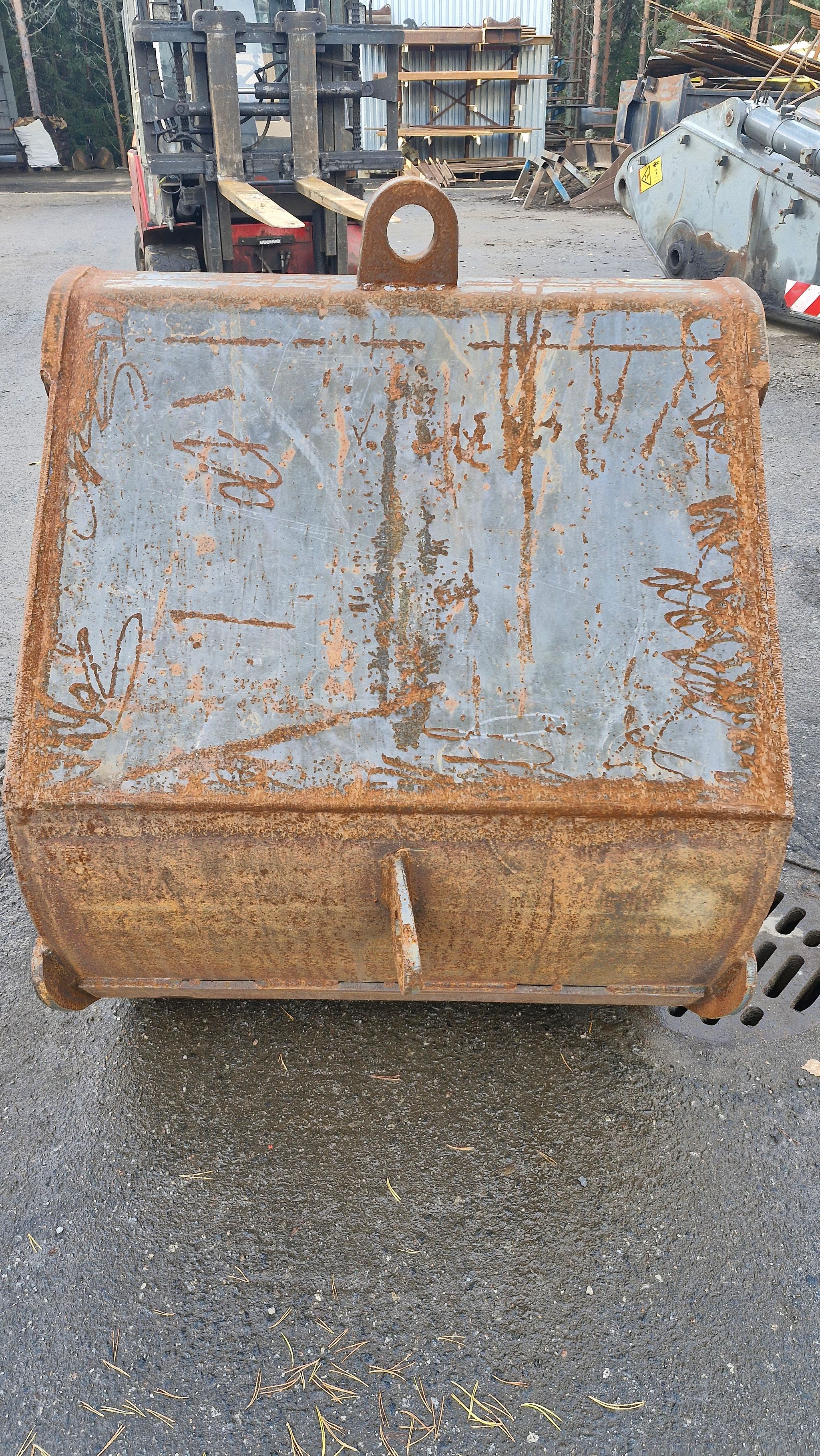 Image 10/28