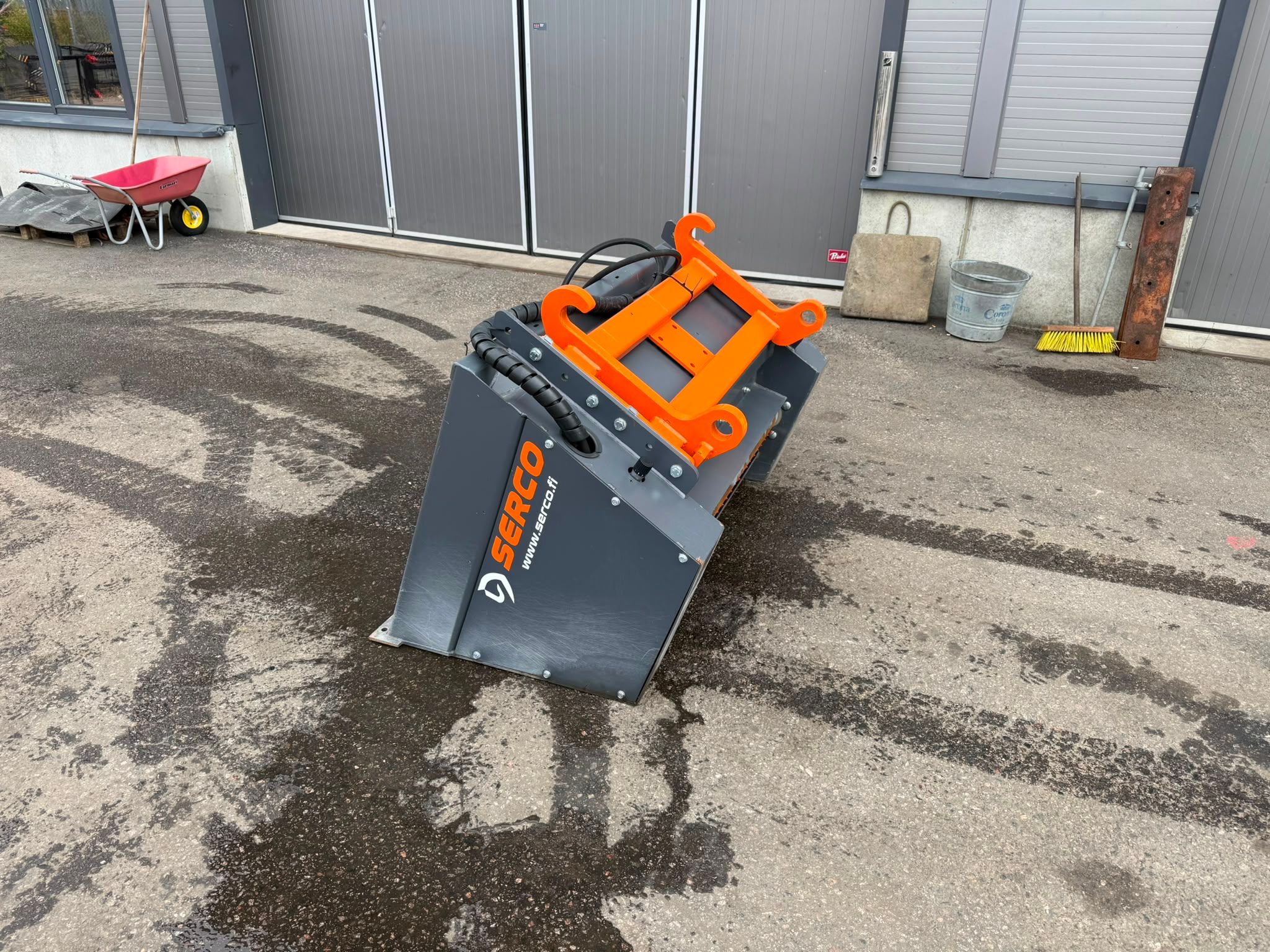 Image 1/6