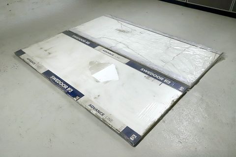 Image 1/6
