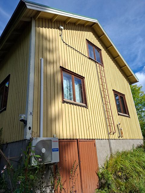 Image 4/142