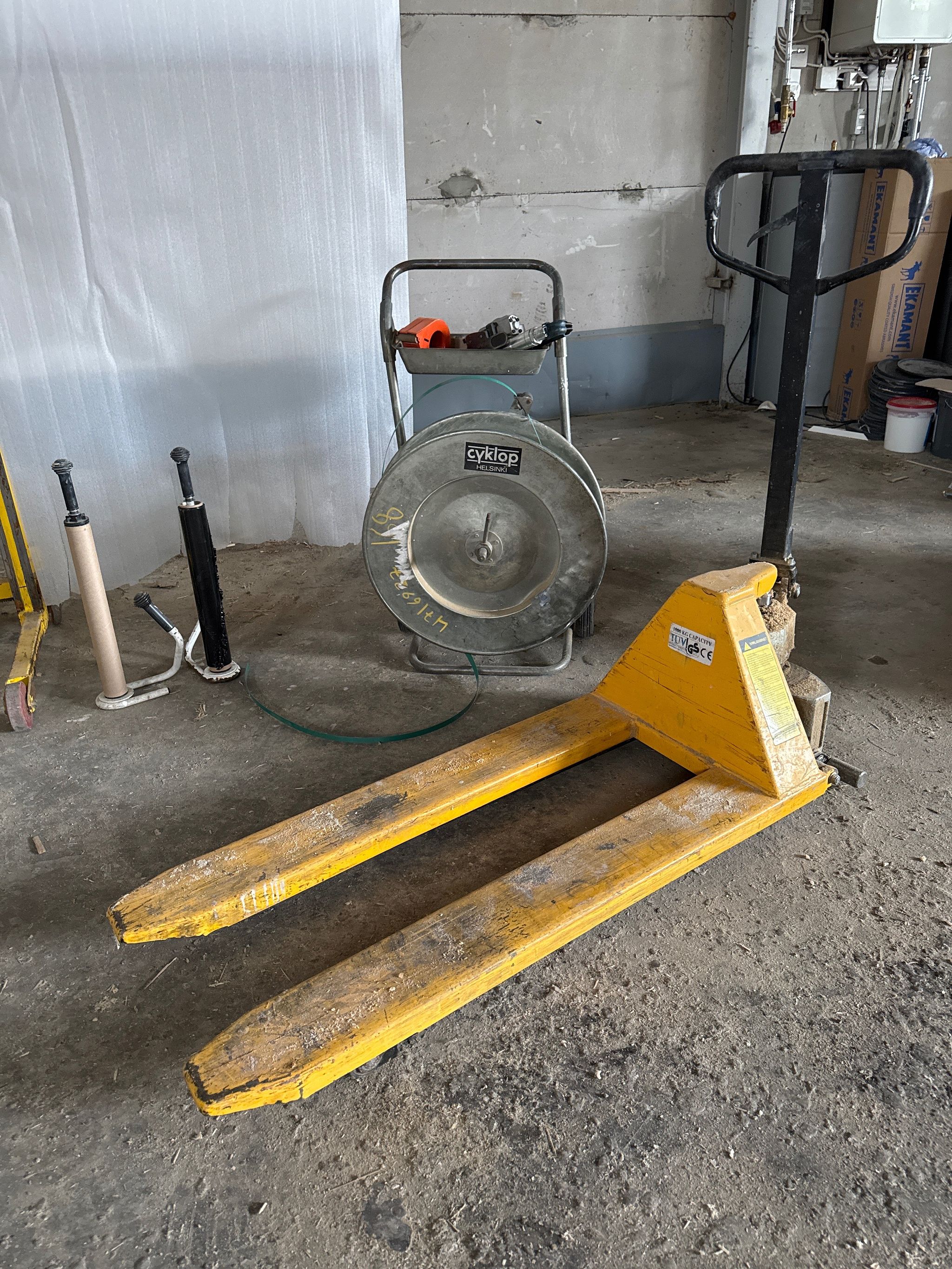 Image 2/24