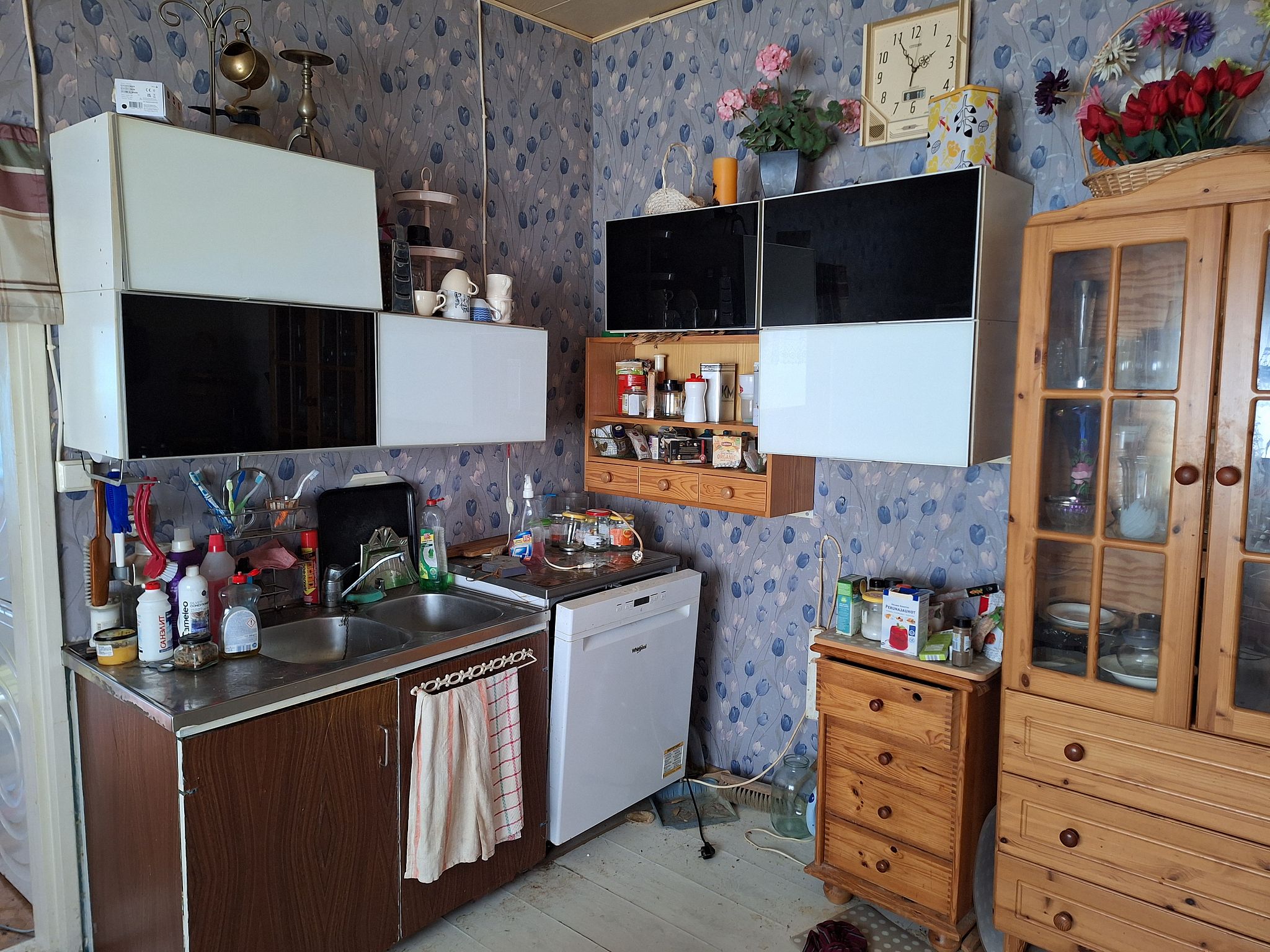 Image 7/19