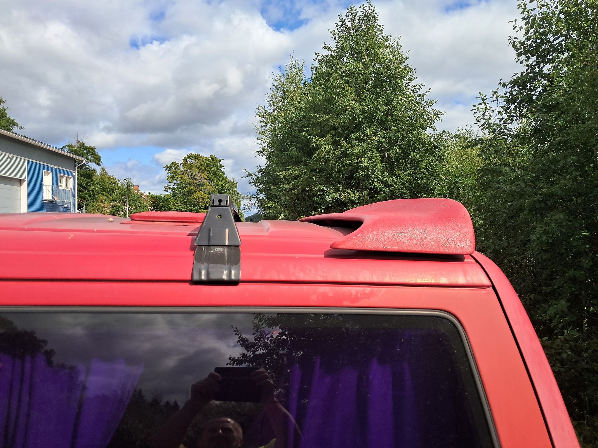 Image 6/12