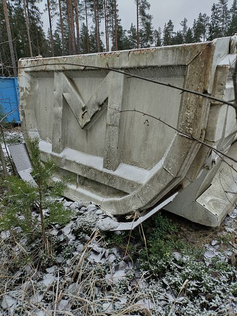 Image 3/6