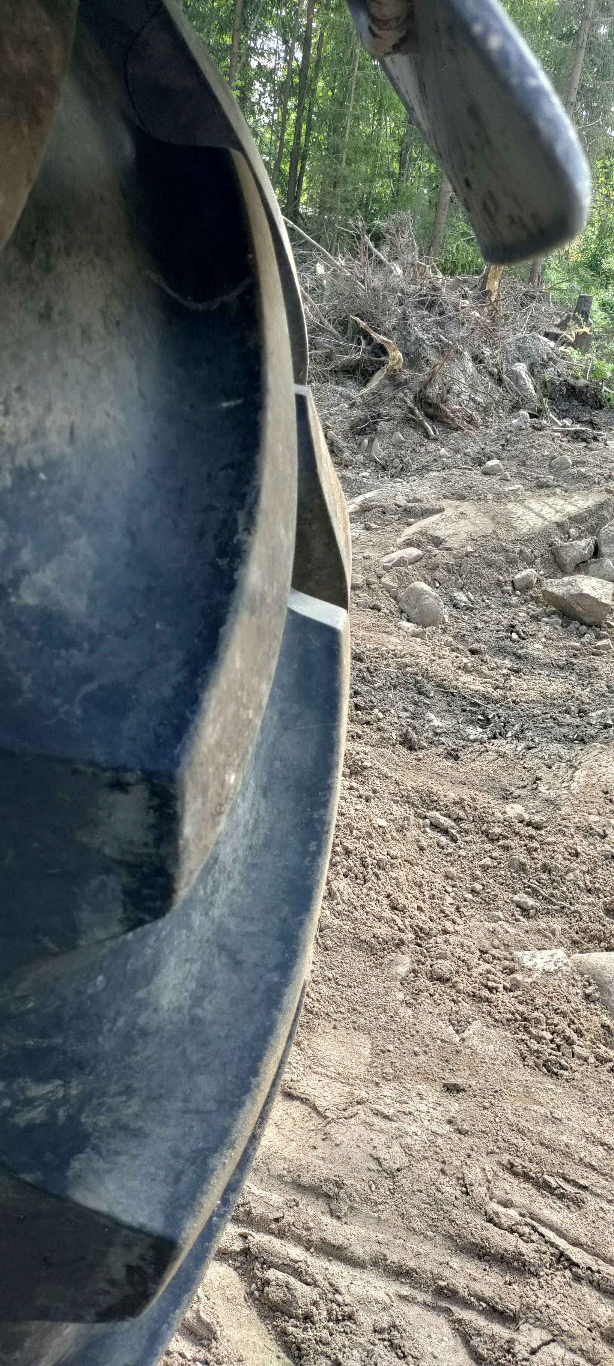 Image 13/17