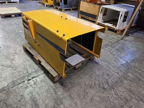 Image 6/8