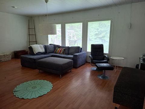 Image 3/33