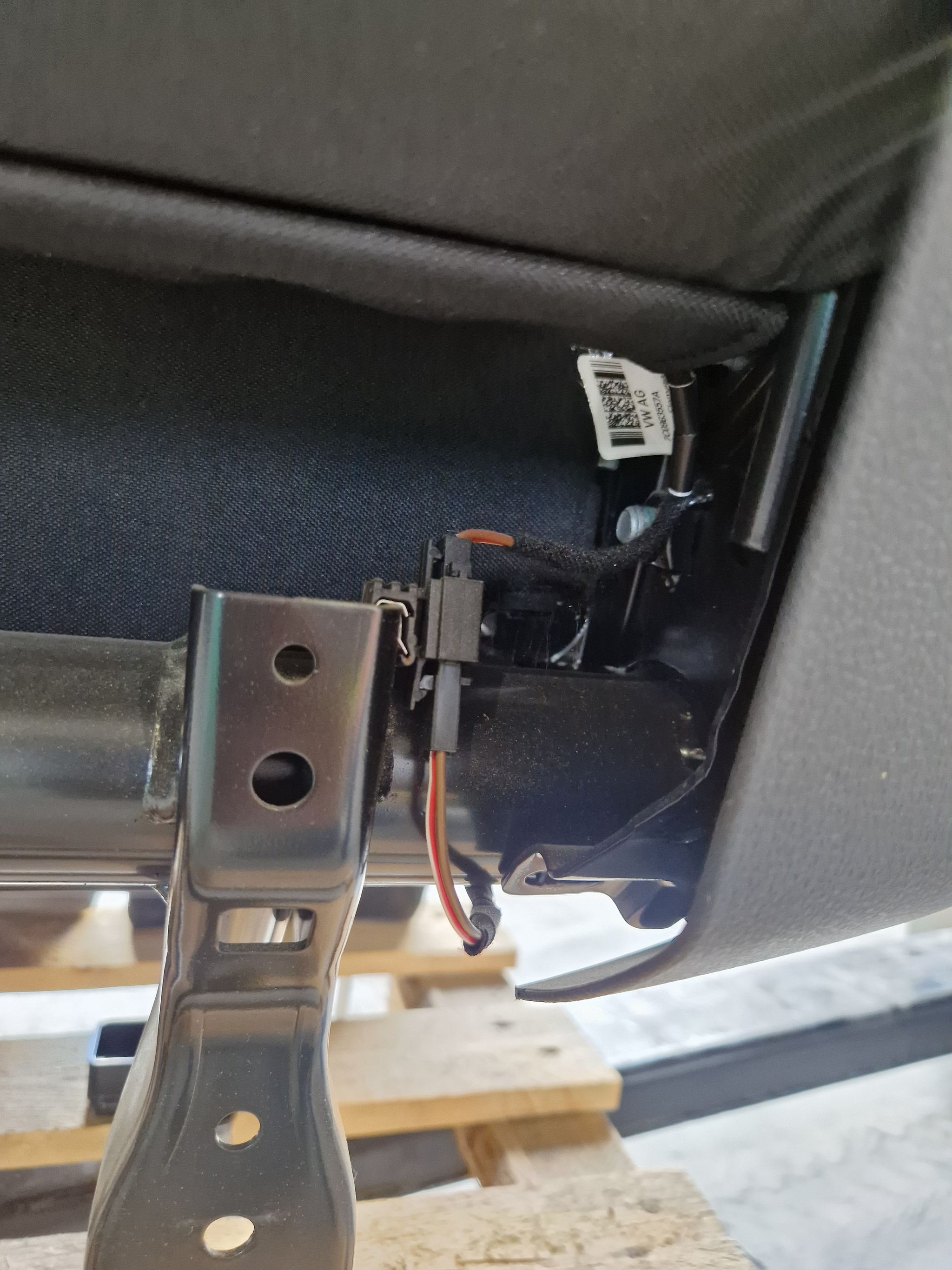 Image 6/6