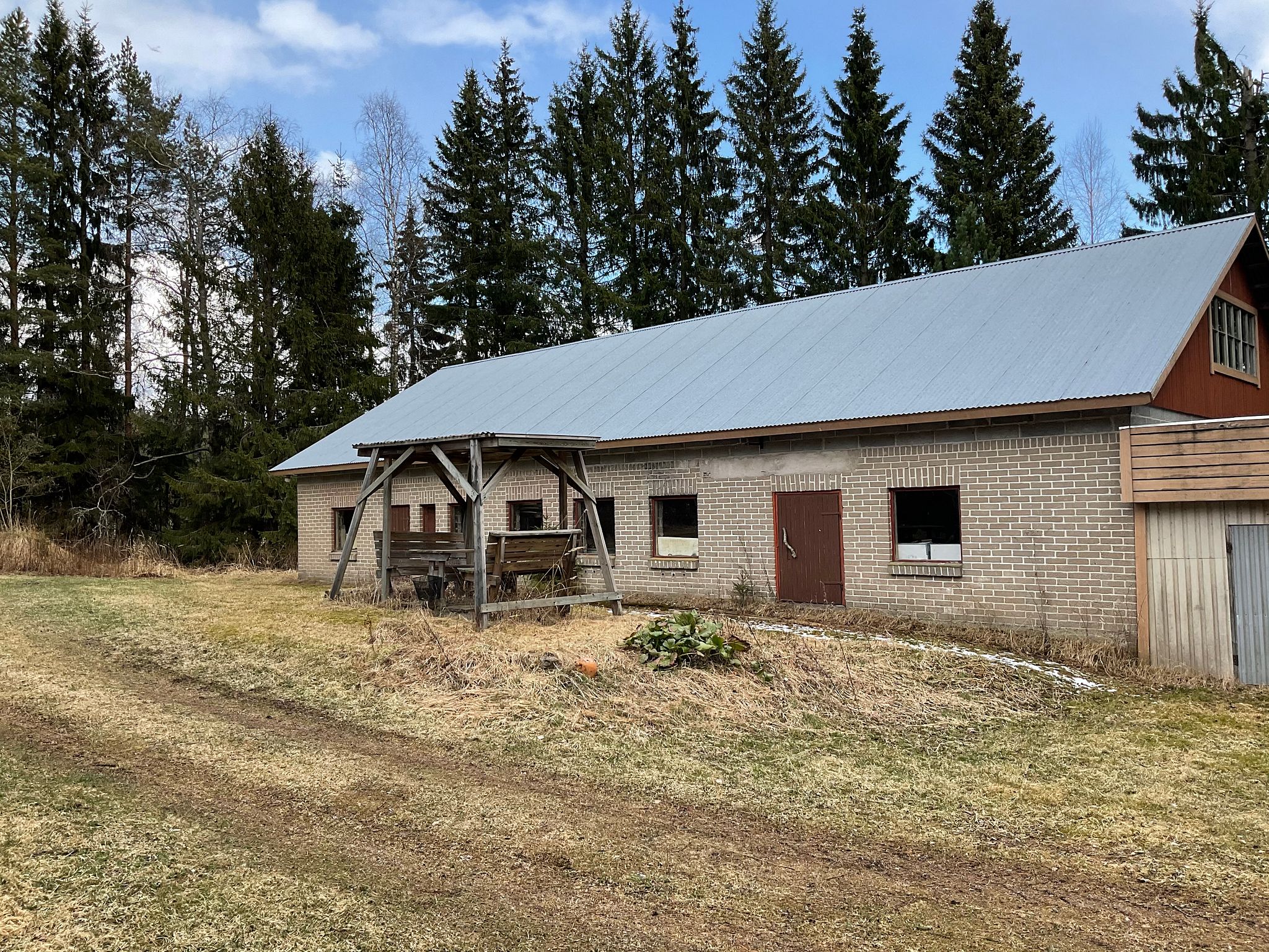 Image 11/15