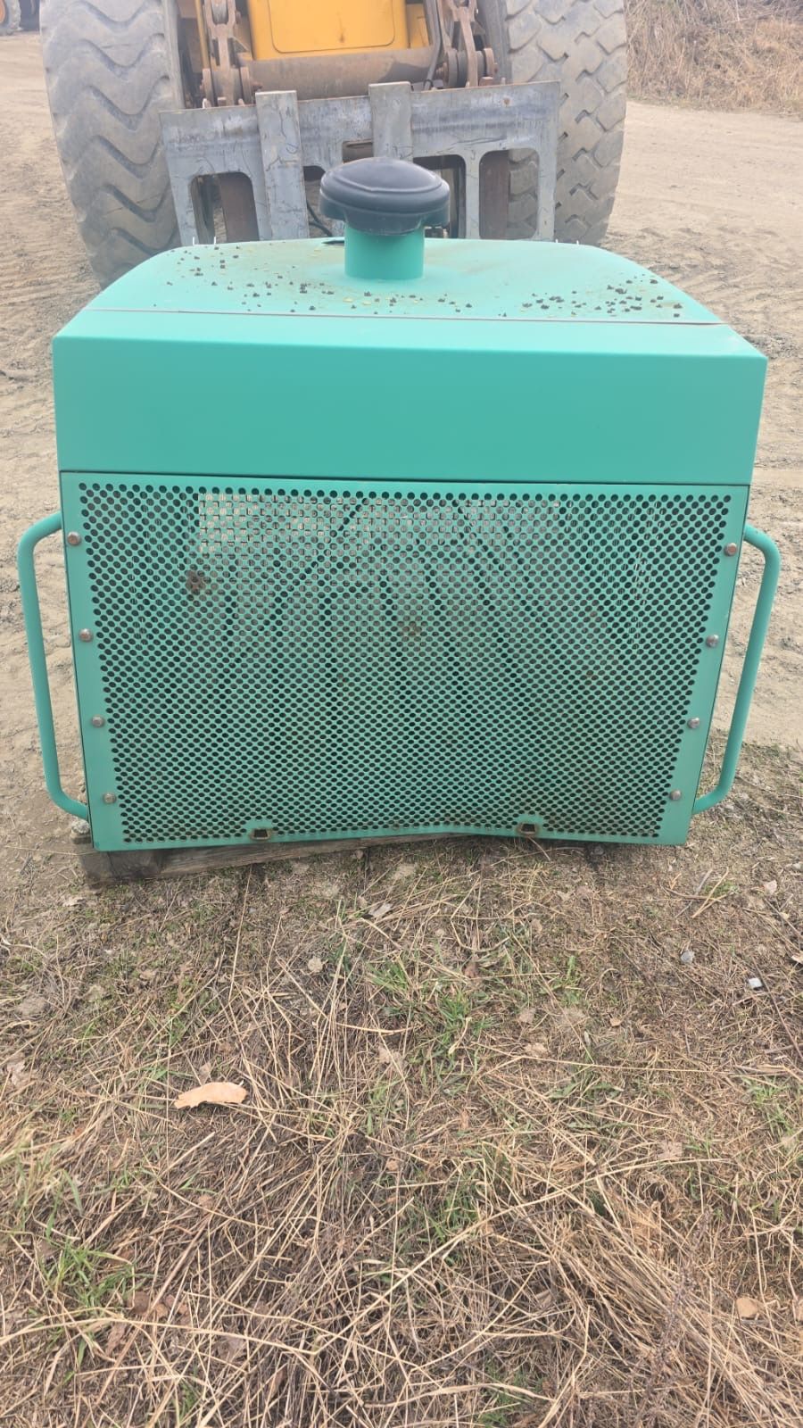 Image 4/5