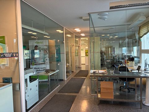 Image 7/9