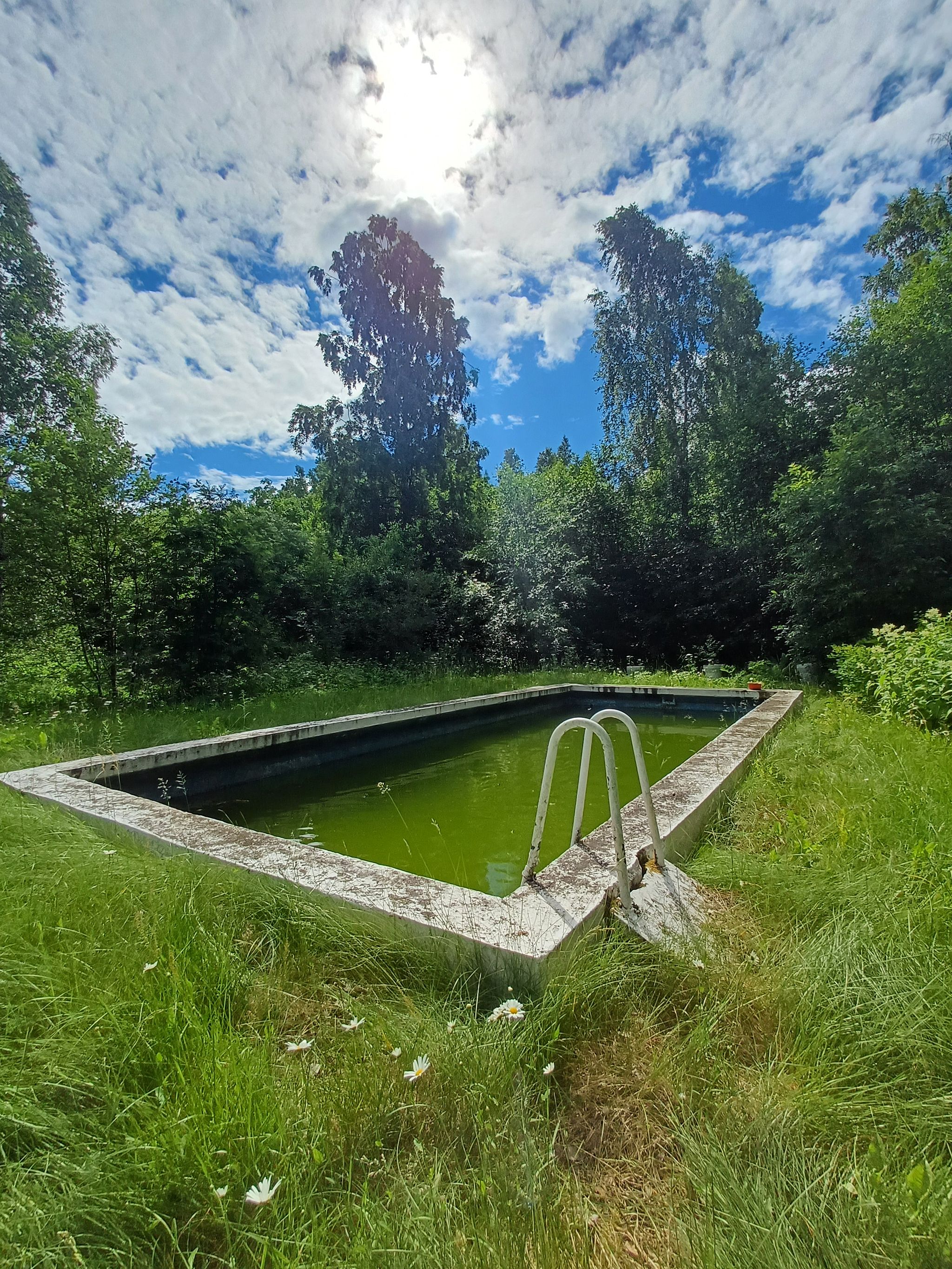 Image 14/45