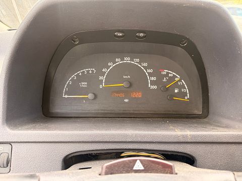 Image 7/10