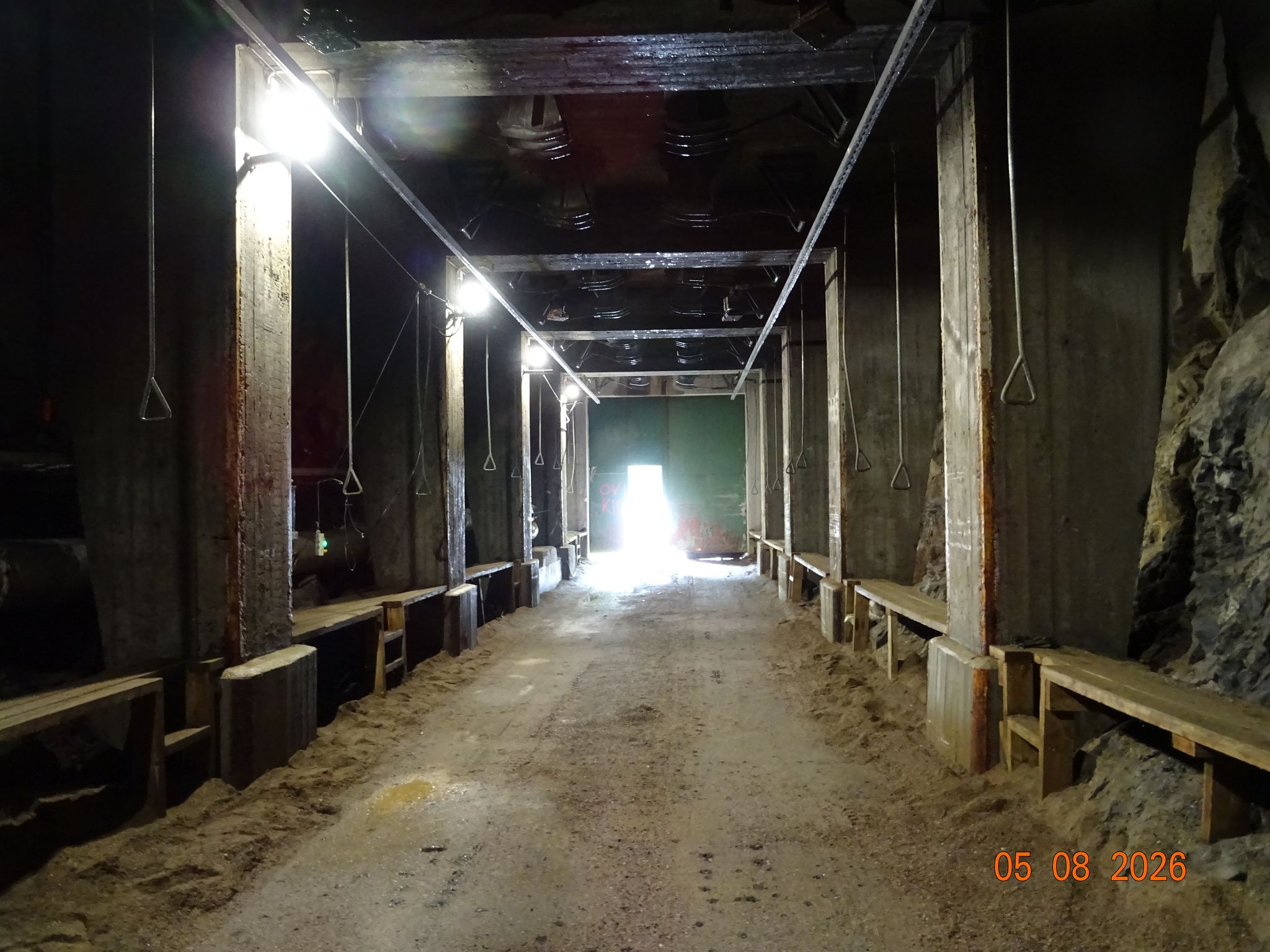 Image 6/16
