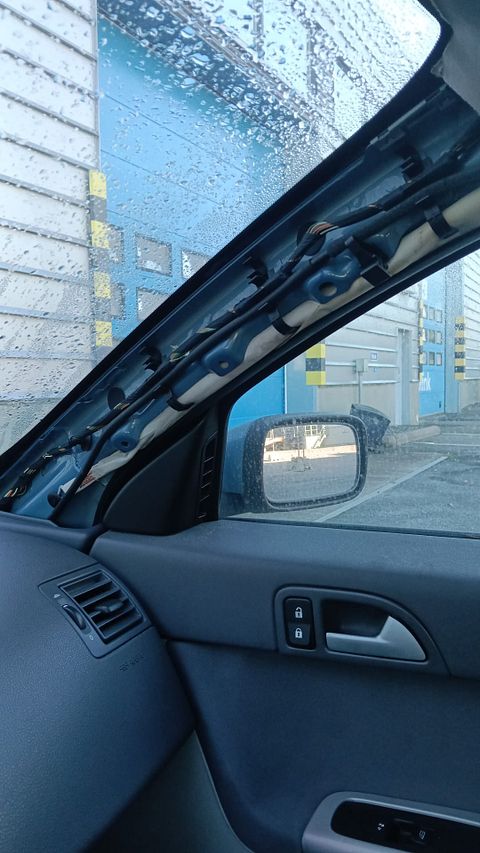 Image 8/32