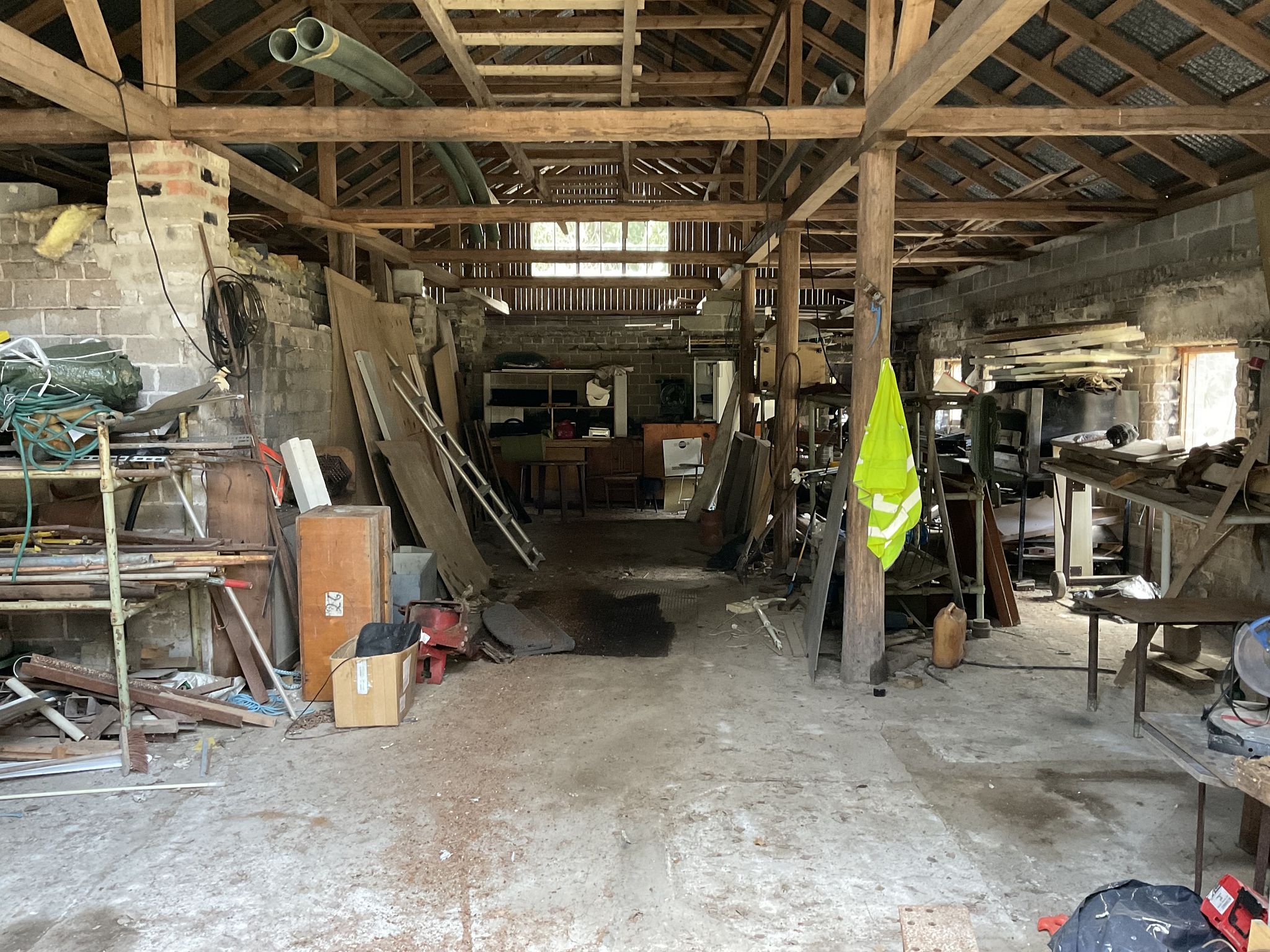 Image 13/15