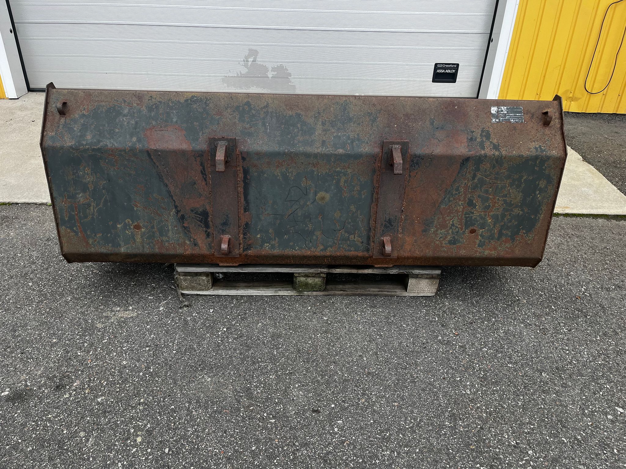 Image 2/7