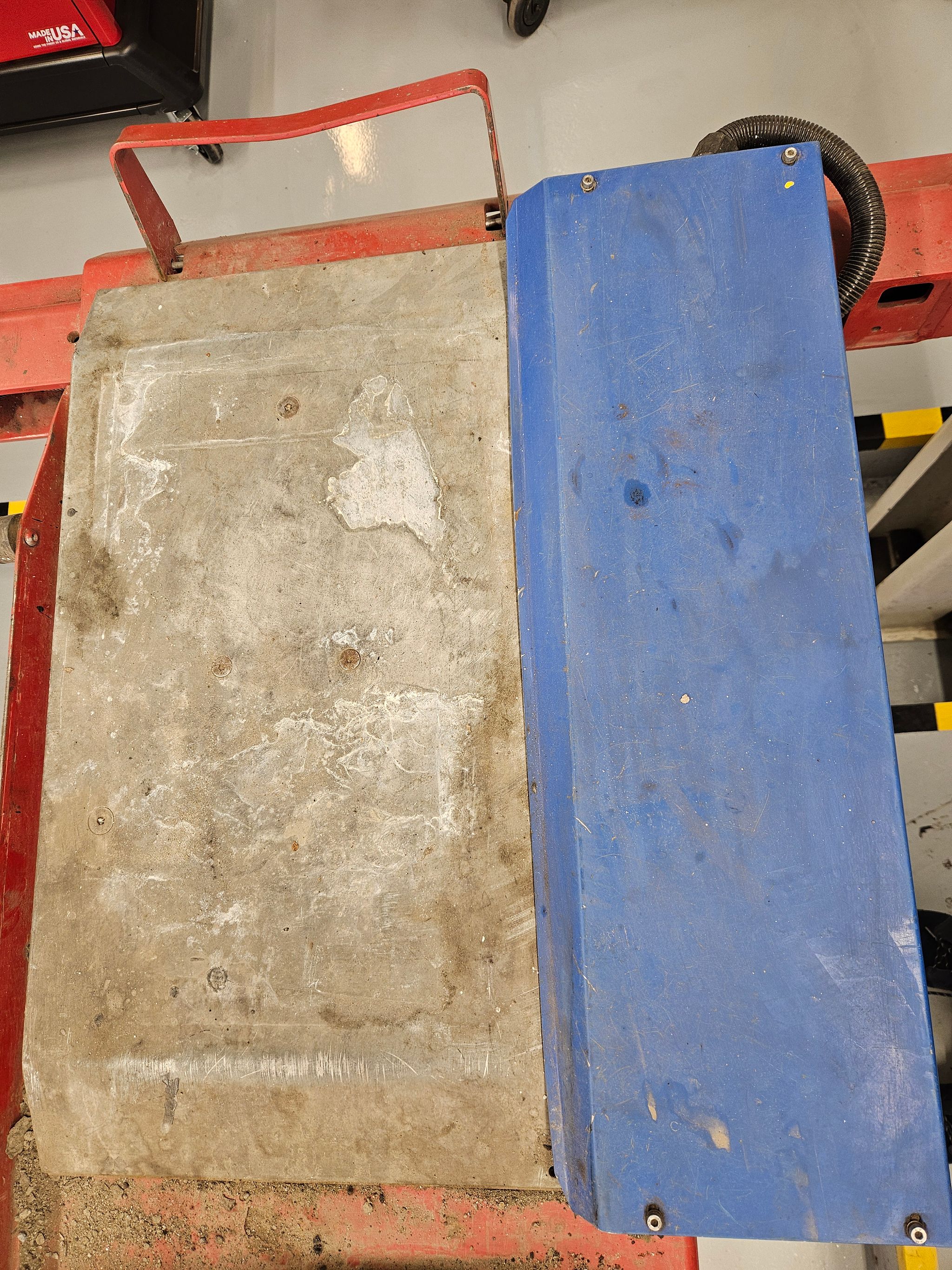 Image 2/9