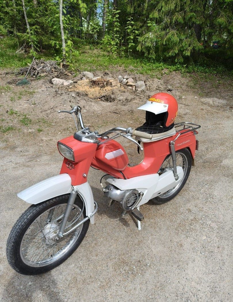 Image 2/9