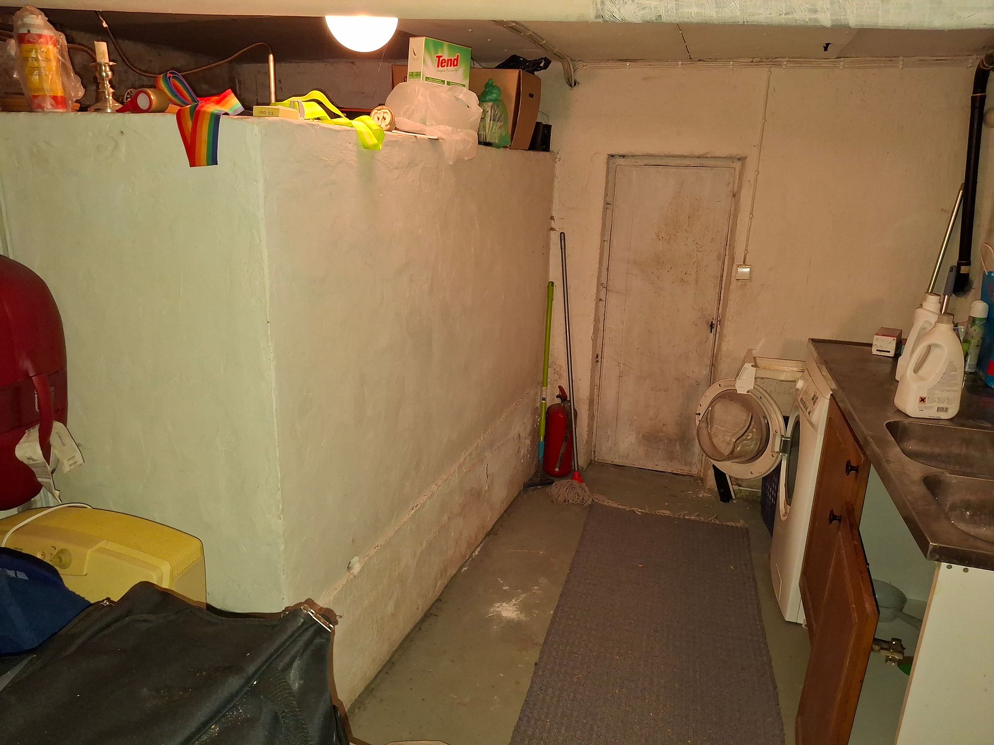Image 23/46