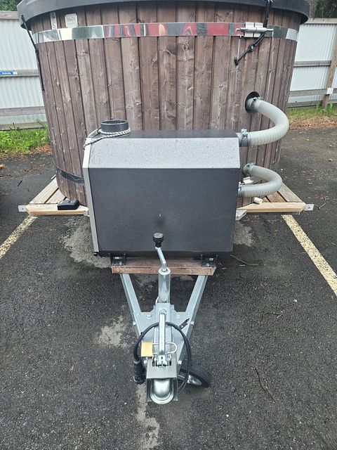 Image 2/9