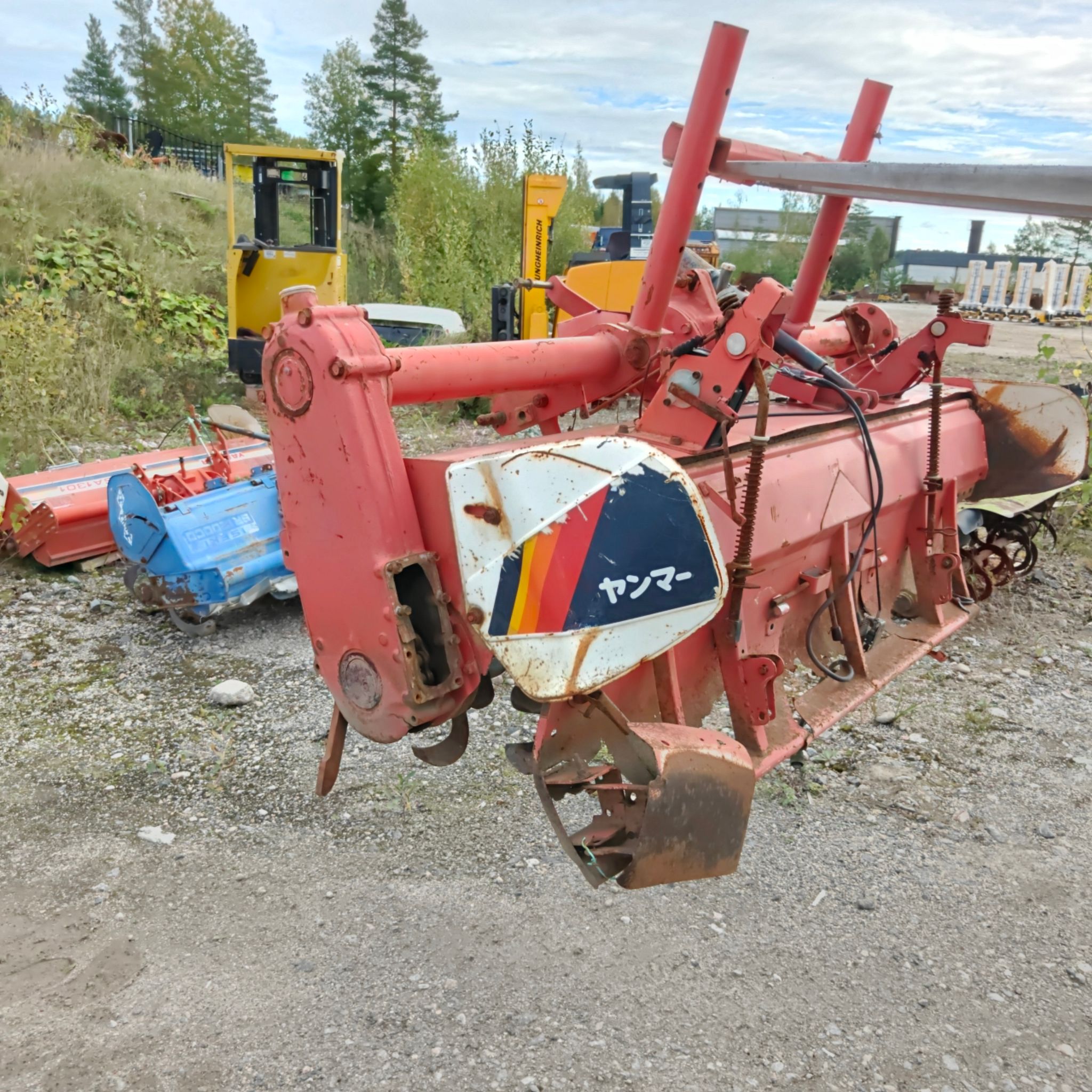 Image 2/5