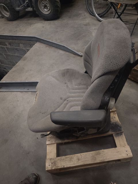Image 3/4