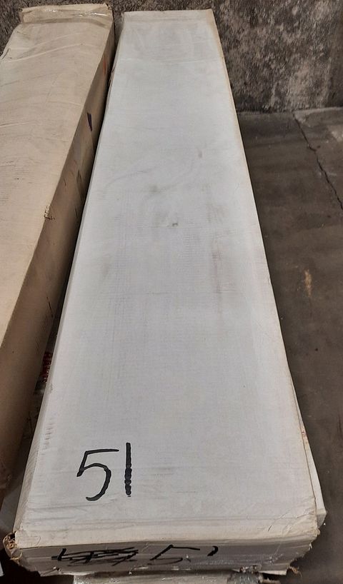 Image 1/2
