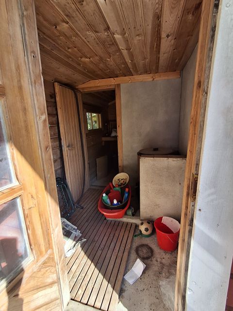 Image 6/18