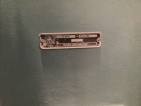 Image 4/4