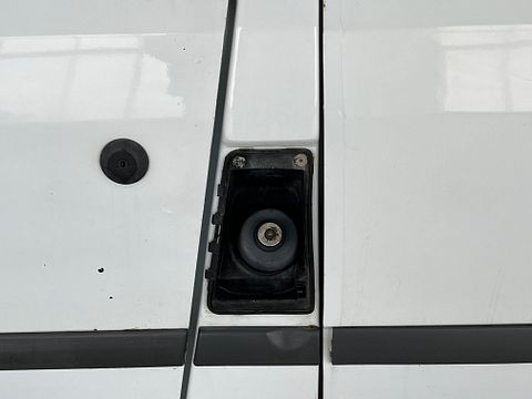 Image 35/52