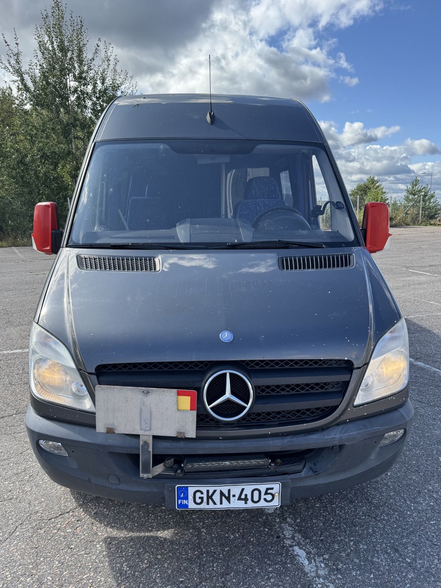 Image 3/12