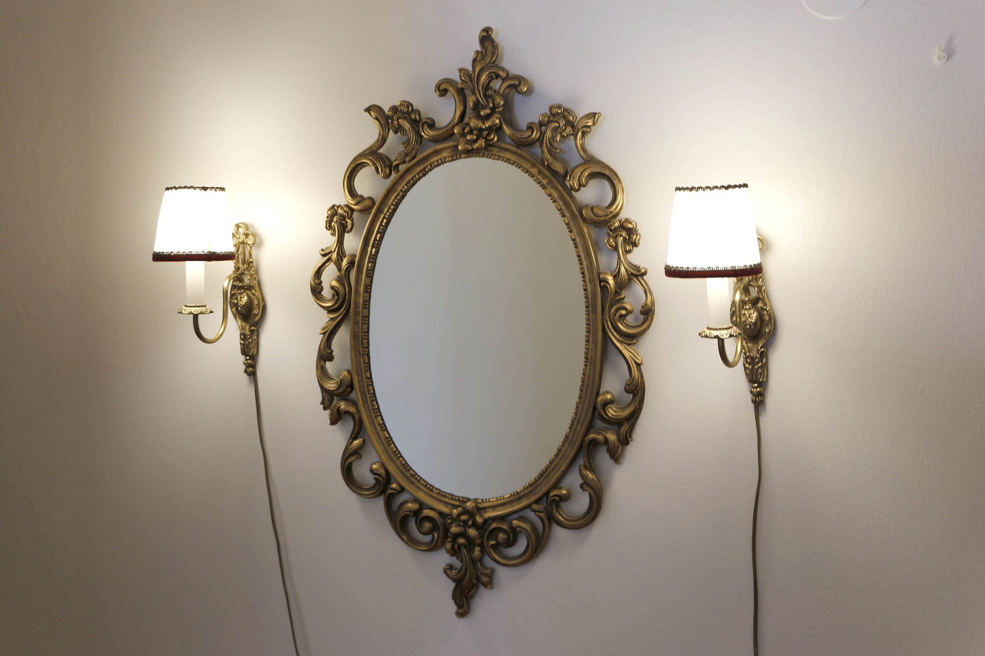 Image 1/19