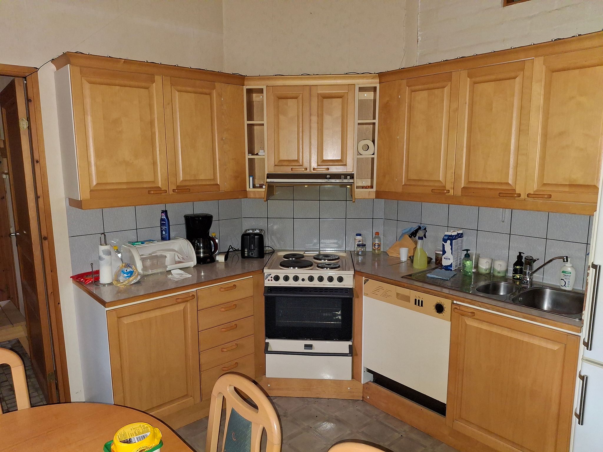Image 8/23