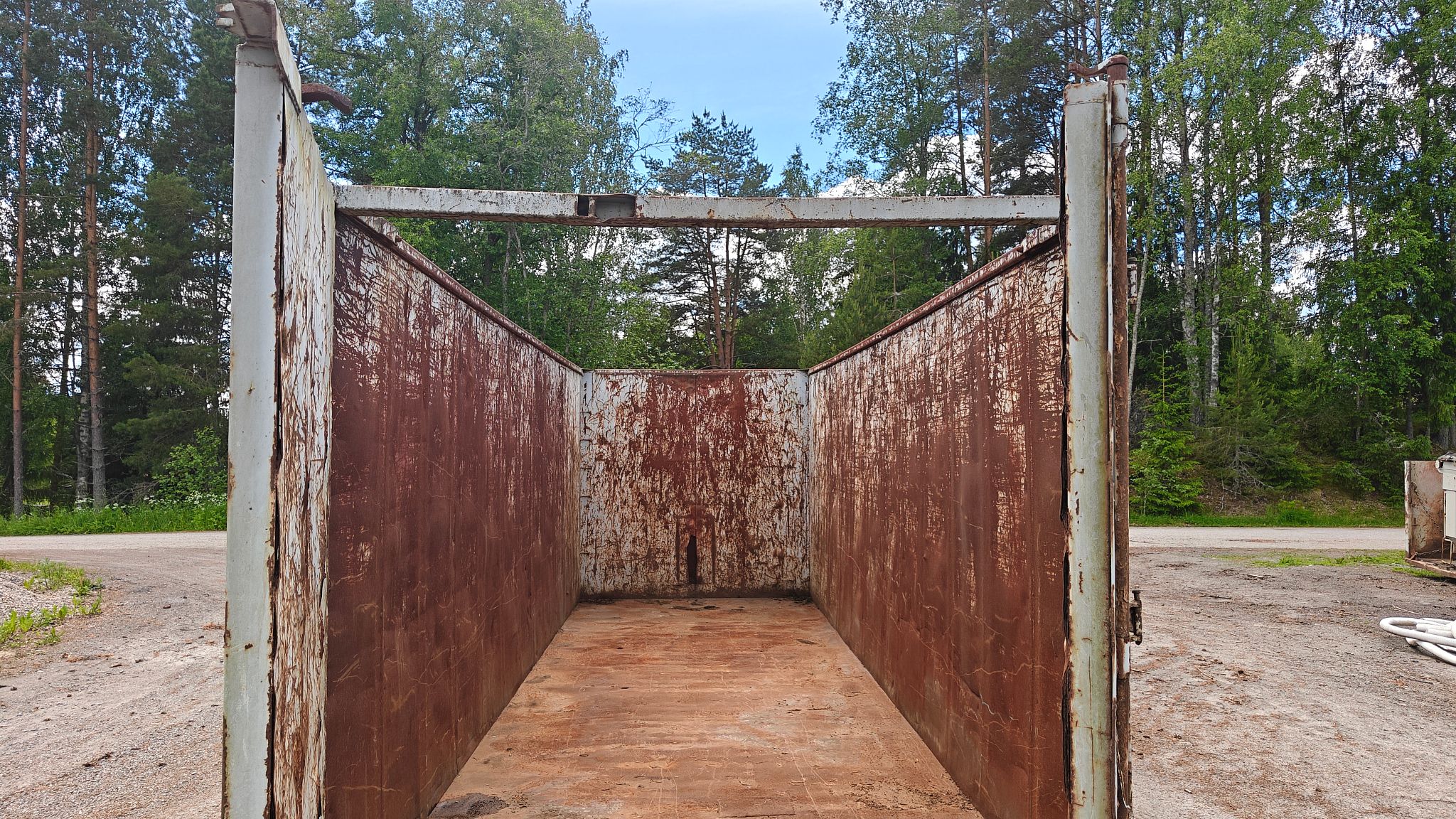 Image 6/12