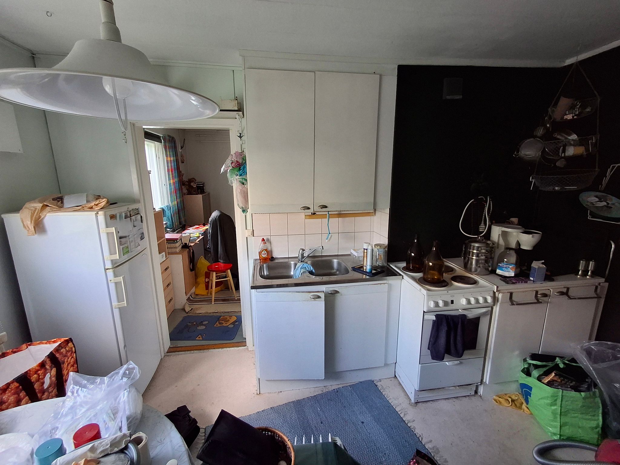 Image 8/42