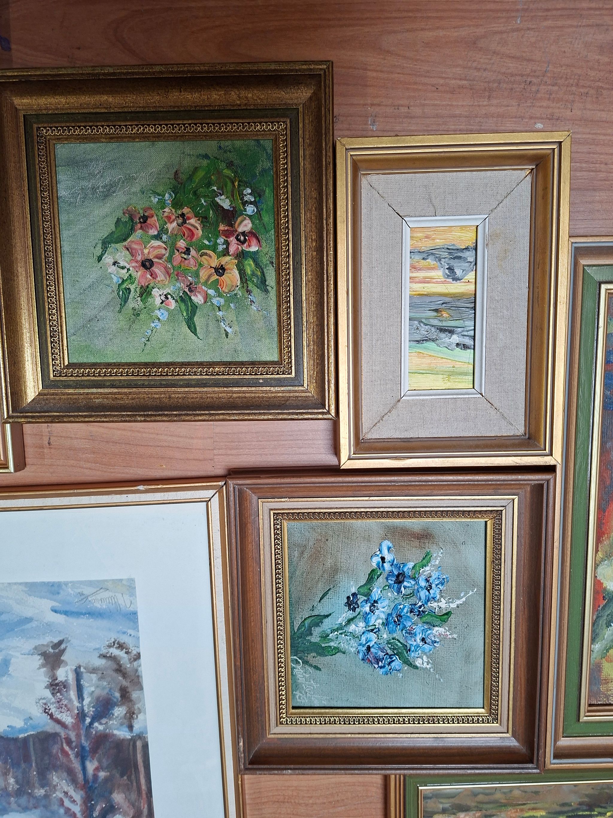 Image 8/12