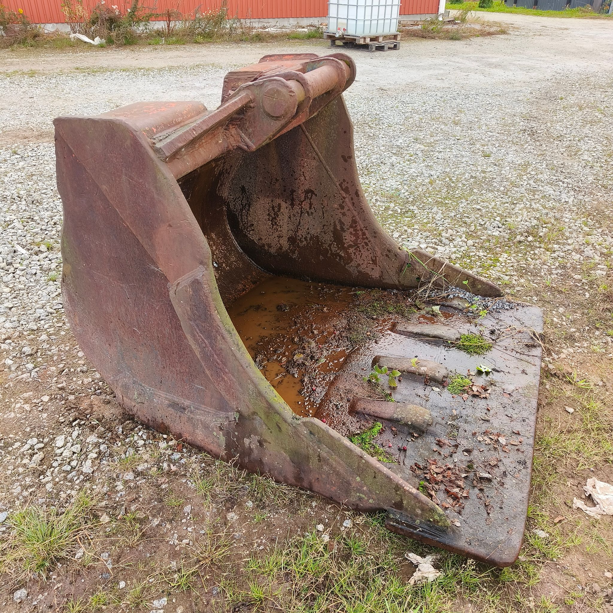Image 2/6
